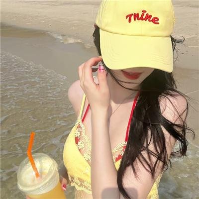 坡道上的红屋顶