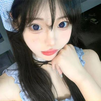 一个叫阿宝的男孩